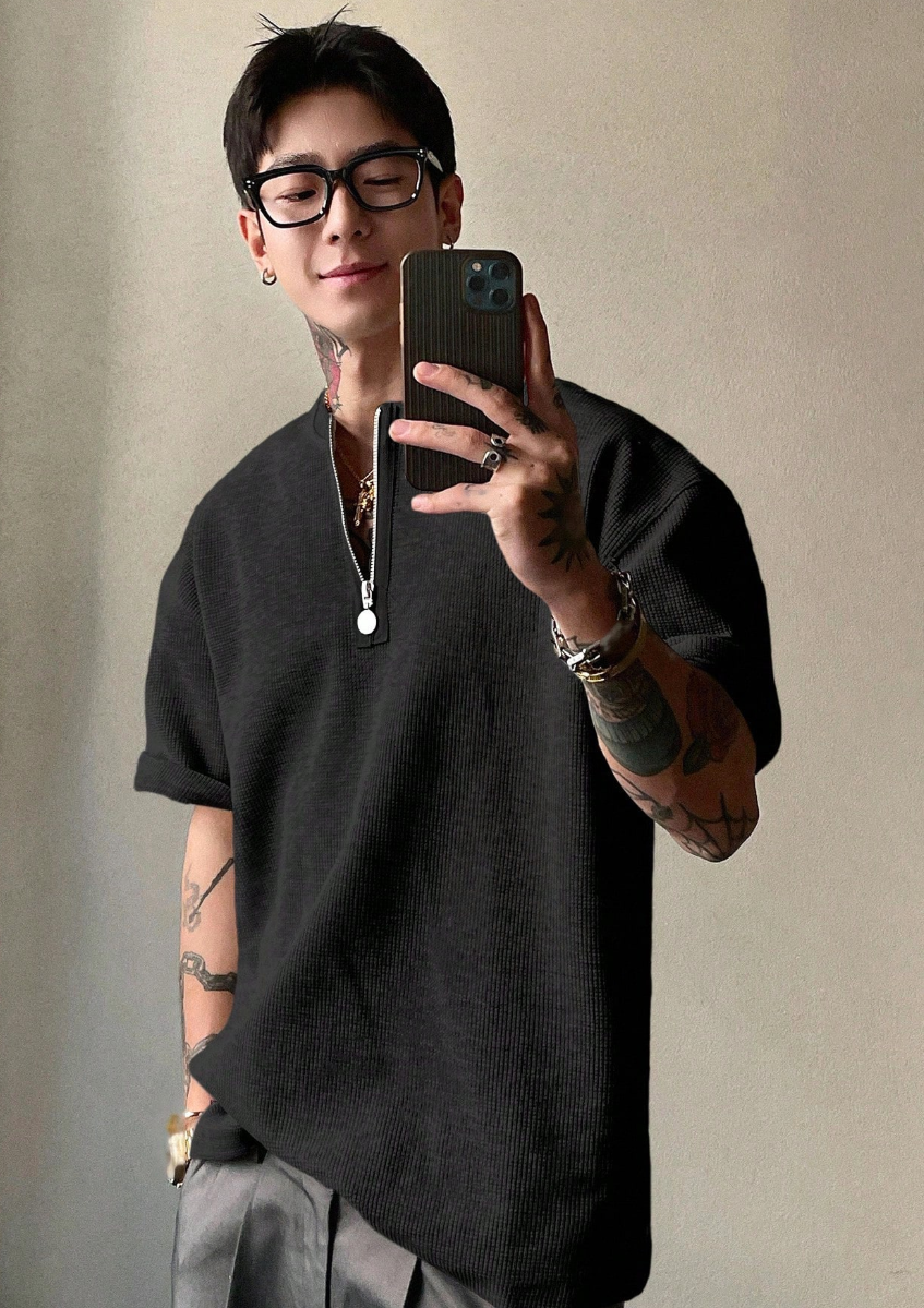 Áo Thun Waffle Dệt Tổ Ong Cổ Half-Zip - Áo Polo Nam Form Rộng Phong Cách Hàn Quốc Minimalist (Màu Đen) - Image 1