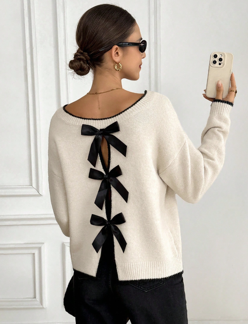 Áo Len Dệt Kim Phối Nơ Lưng - Sweater Cổ Tròn Viền Đen Phong Cách Coquette Tiểu Thư (Màu Kem) - Image 3