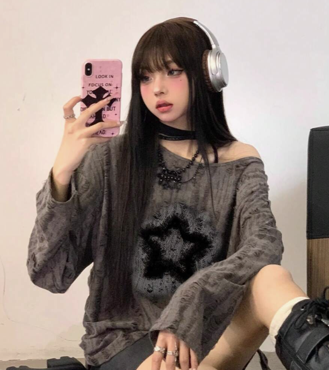 Áo Thun Dệt Kim Dài Tay Rách Tua Rua Họa Tiết Ngôi Sao - Áo Tee Oversized Phong Cách Grunge/Acubi (Màu Xám Đen) - Image 3